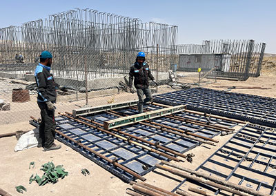 اجرای لوله های پلی اتیلن دفنی کارخانه تغلیظ چاه فیروزه