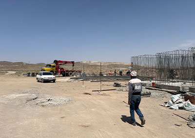 اجرای لوله های پلی اتیلن دفنی کارخانه تغلیظ چاه فیروزه